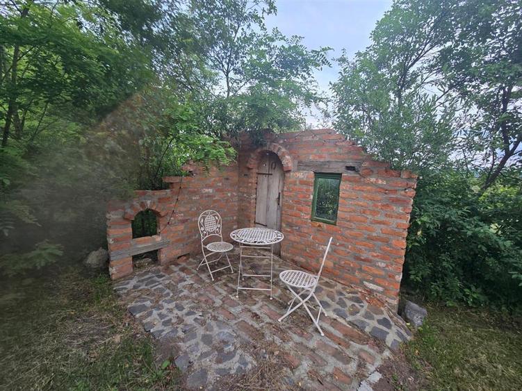 Casă individuală cu 6 camere cu Canalizare în Cincu