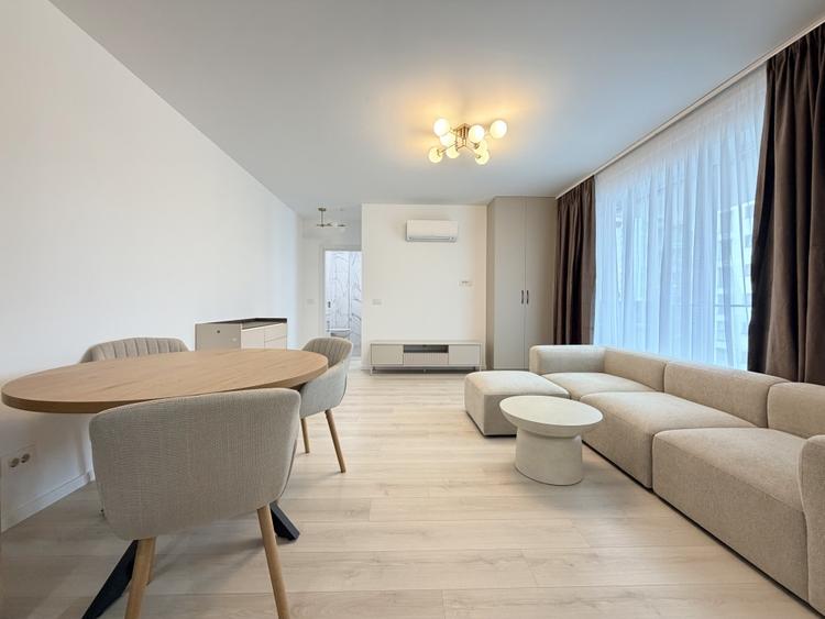 Apartament cu 3 camere decomandat, mobilat în Lipovei