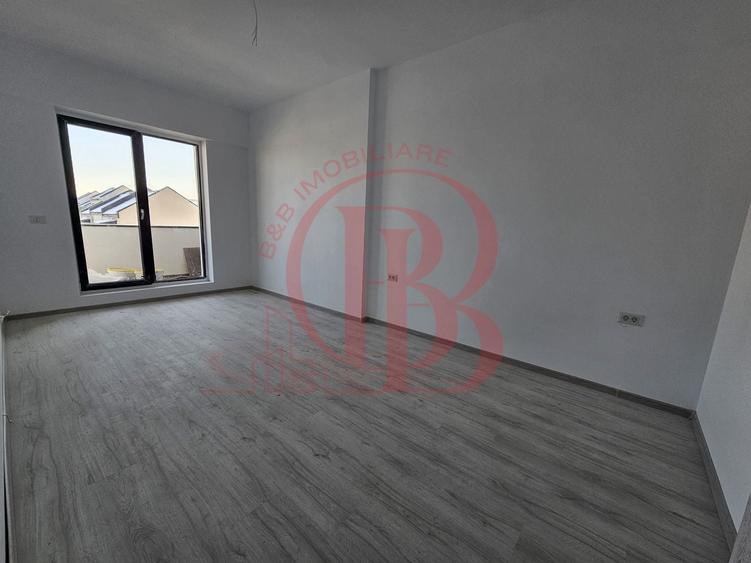 Apartament cu 3 camere decomandat în Theodor Pallady