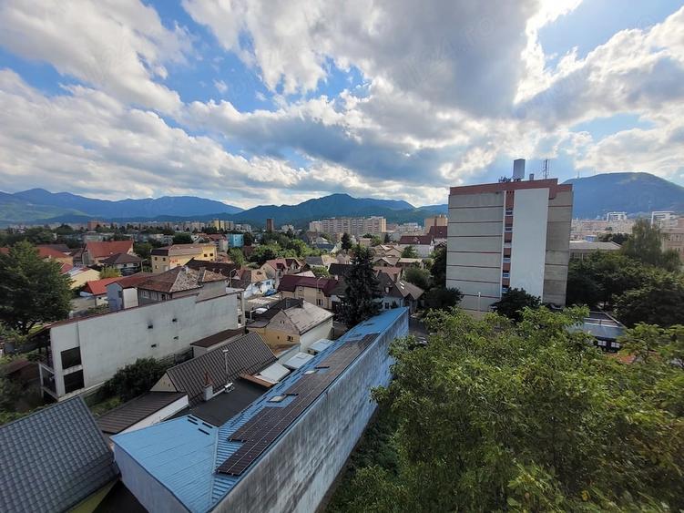 Garsonieră decomandată în Astra