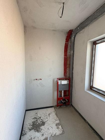 Duplex cu 5 camere cu Canalizare în Chișoda