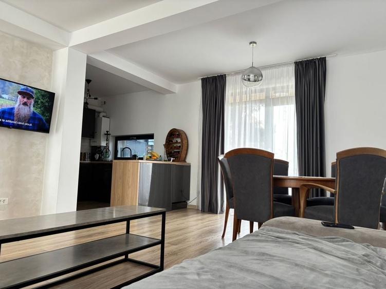 Casă cu 4 camere cu Teren 120 Mp în Ștefănești