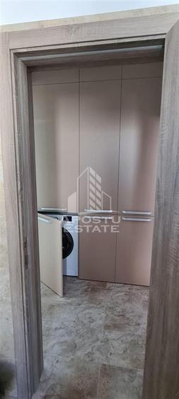 Apartament cu 3 camere semidecomandat, mobilat în Giroc