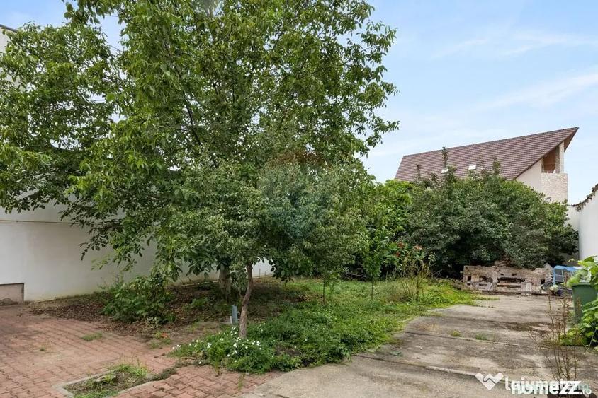 Spațiu comercial, de 75 mp, în Pârneava