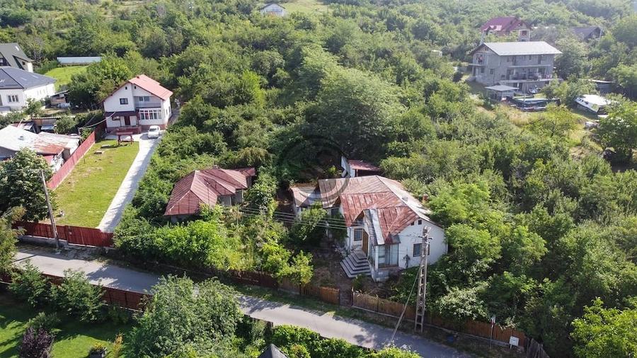 Casă cu 5 camere cu Teren 2407 Mp în Găgeni