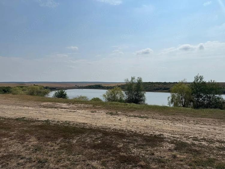 Teren intravilan Miersig, vedere la lac. 12,5 E/mp neg. Comision 0 - 1