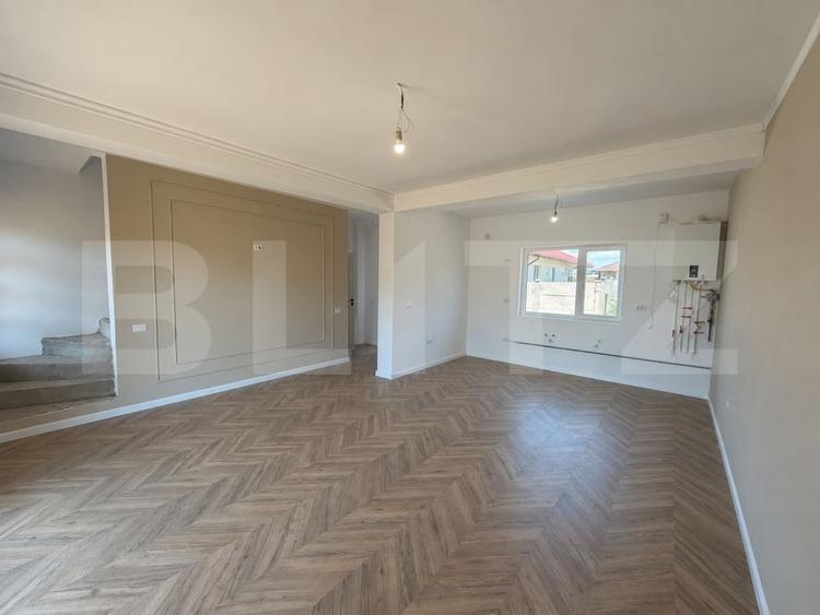 Apartament cu 3 camere decomandat în Sud