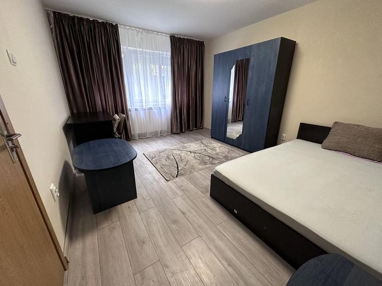 Garsonieră decomandată în Complex Studențesc