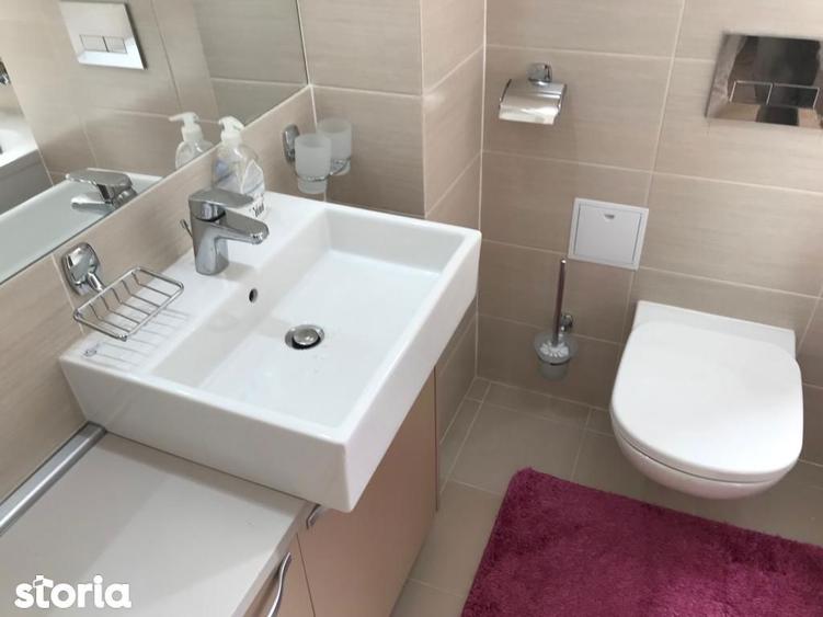 Apartament cu 3 camere, mobilat în Tei