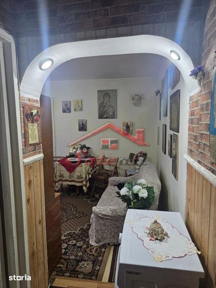 Apartament 2 camere etaj 1/4 Campina zona semicentrala - 9