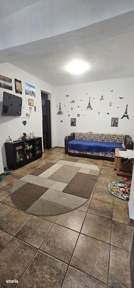 Apartament cu 4 camere decomandat în Bartolomeu