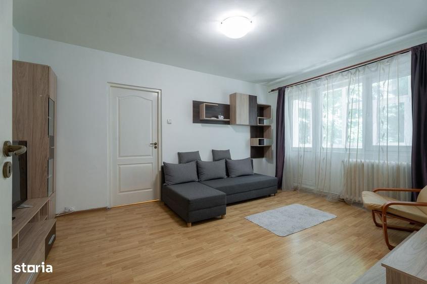 Apartament cu 2 camere nedecomandat în Podu Roș