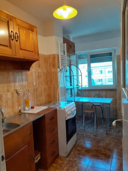 Garsonieră decomandată în Rogerius