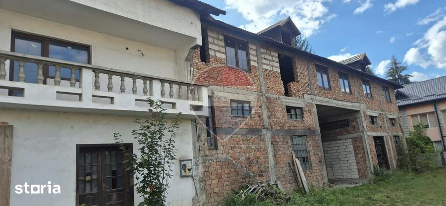 Spațiu comercial, de 1,100 mp, în Central