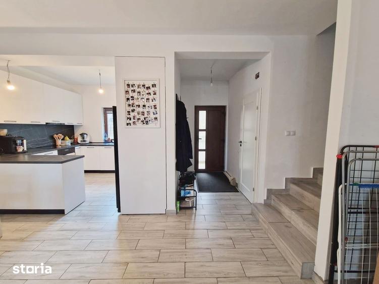 Casa tip duplex finisata, teren 380 mp, Dezmir zona str Criseni - 5