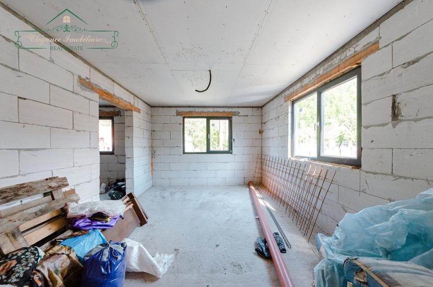 Casă individuală cu 3 camere cu Teren 1558 Mp în Șoimoș