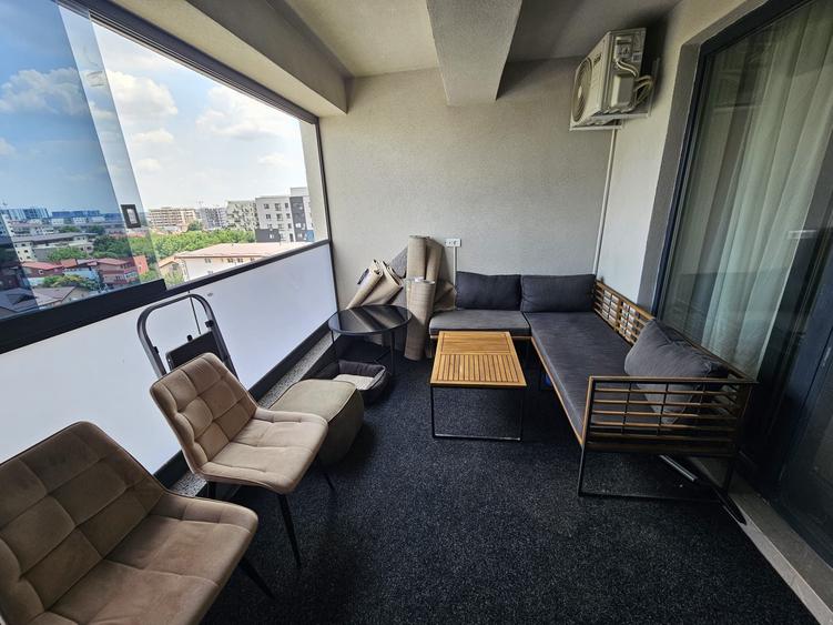 Apartament cu 2 camere semidecomandat în Teiul Doamnei