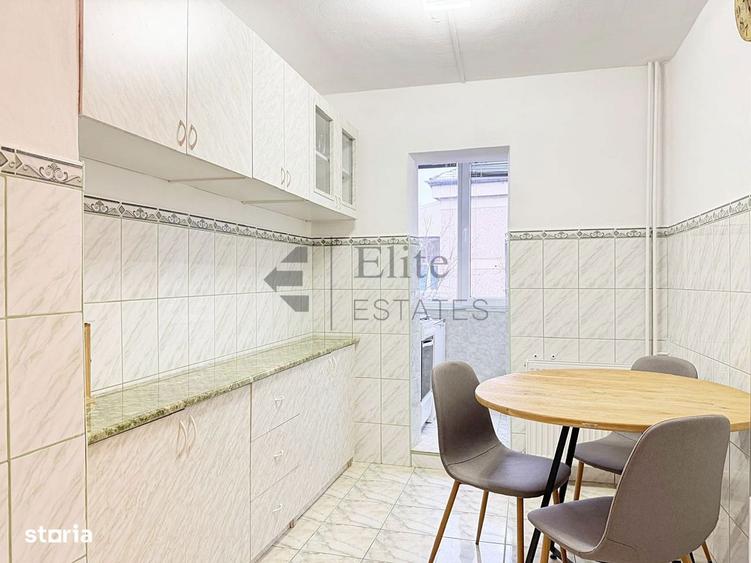 Apartament cu 3 camere decomandat în Rogerius