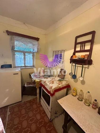 Casă individuală cu 3 camere cu Canalizare în Gusu