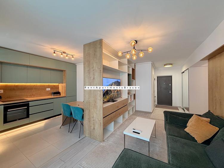 Apartament cu 3 camere decomandat în Tractorul