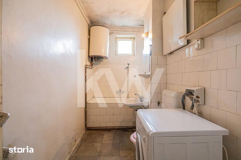 Apartament cu 4 camere semidecomandat în Astra