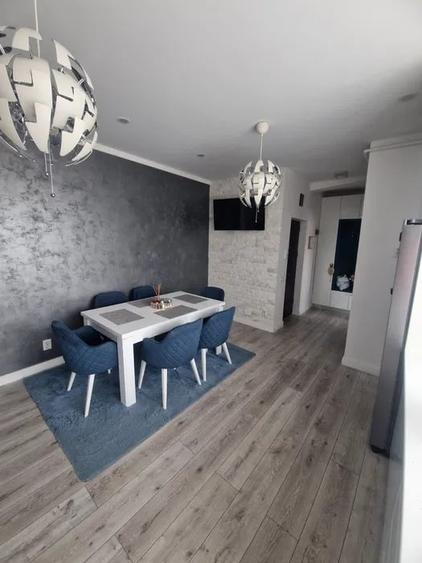Apartament cu 3 camere semidecomandat, mobilat în Florești — fotografia 1