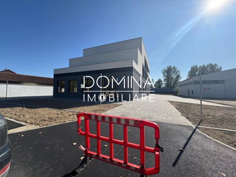 Spațiu comercial, de 955 mp, în Nord
