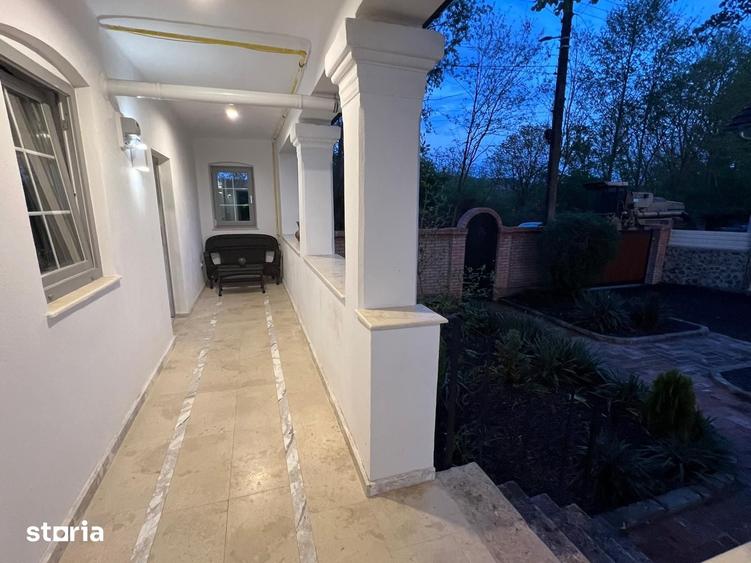 Casă cu 3 camere cu Teren 2000 Mp în Băcia