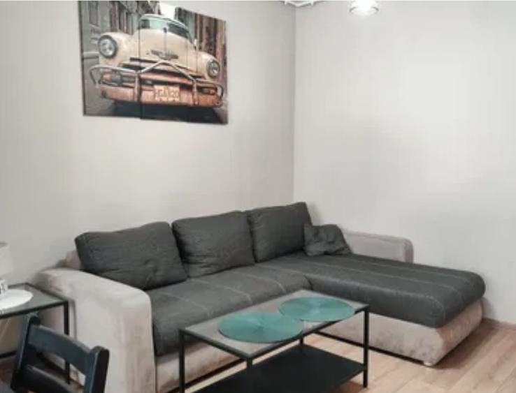 Apartament cu 2 camere decomandat în Păcii