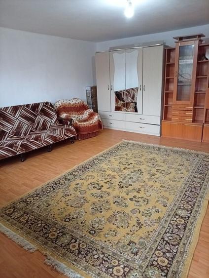 Apartament cu 2 camere decomandat în Titan