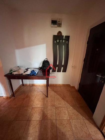 Apartament cu 2 camere decomandat, mobilat în Canta