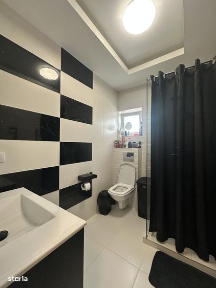 Casă cu 4 camere cu Teren 600 Mp în Strejnicu