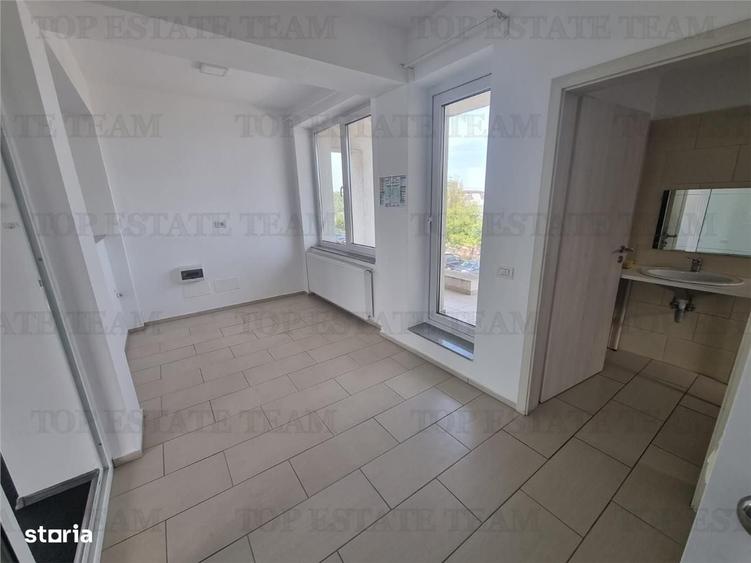 Casă cu 4 camere în Odăile