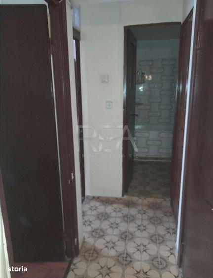 Apartament cu 3 camere decomandat în Drumul Taberei