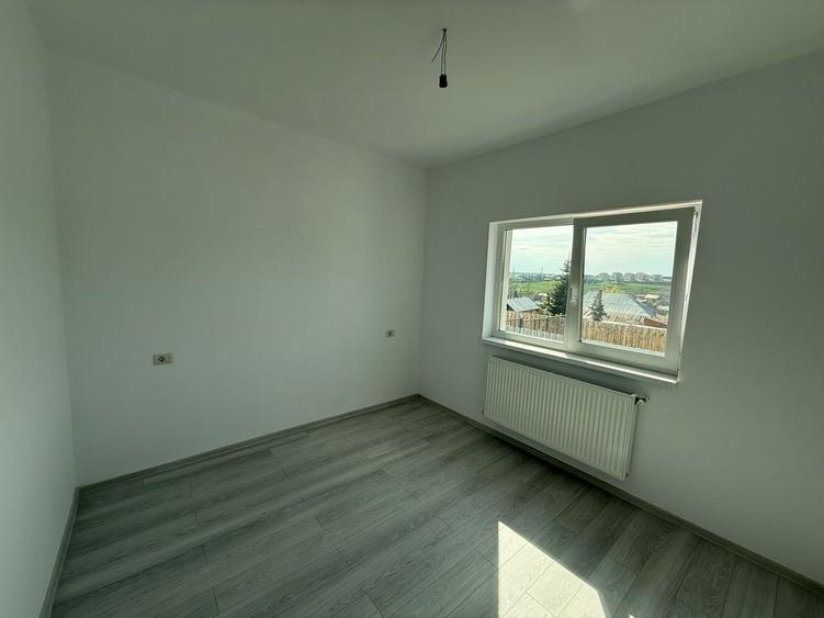 Casă individuală cu 4 camere! Dormitor la parter și 600mp teren! Comision 0% - 11