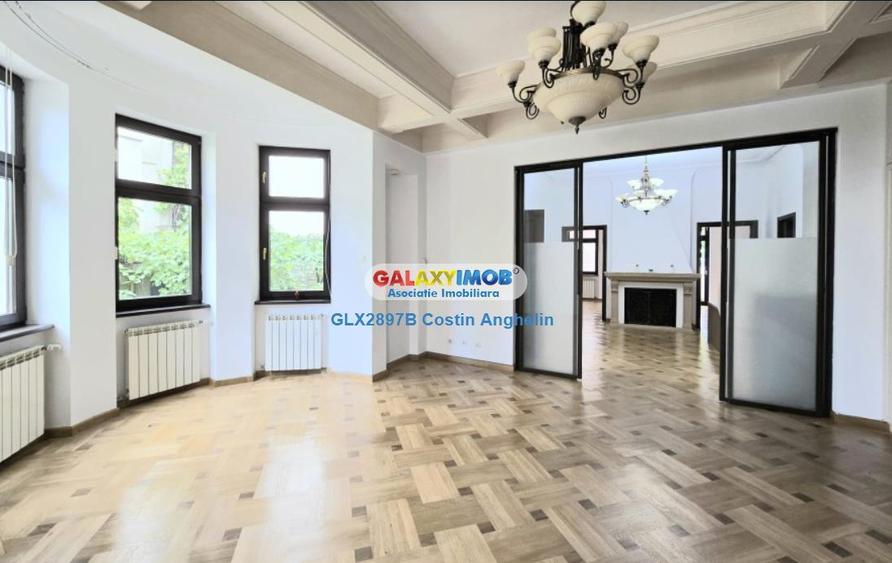 Casă cu 5 camere cu Teren 300 Mp în Dorobanți