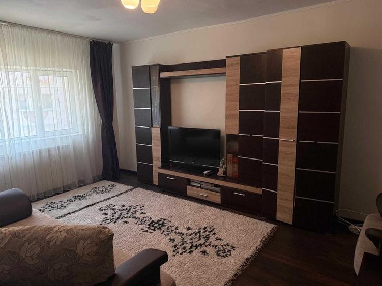 Apartament cu 2 camere decomandat în Obor