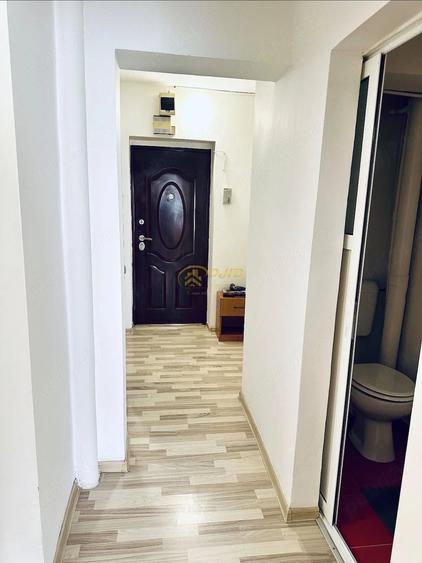 Apartament cu 3 camere decomandat în Gară