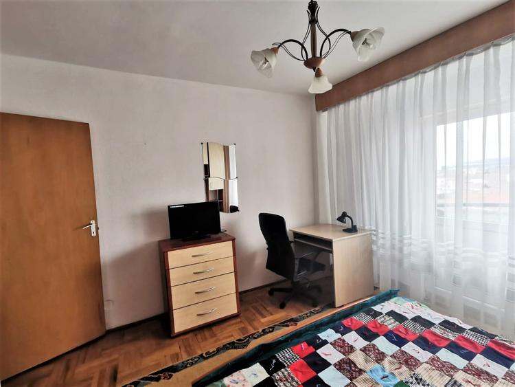Apartament cu 3 camere în Mărăști