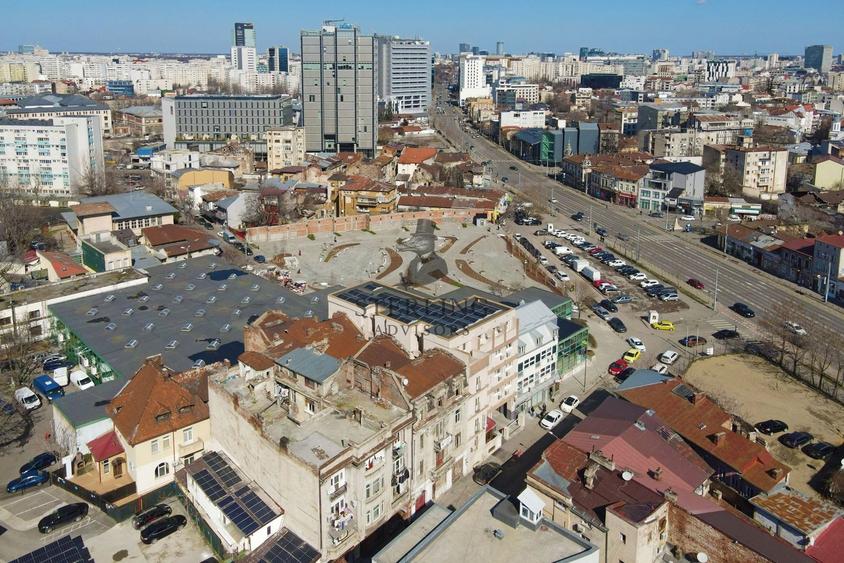 Casă individuală cu 25 camere cu Canalizare în Gara de Nord