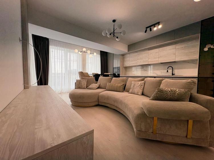 Apartament cu 3 camere decomandat, mobilat în Pipera