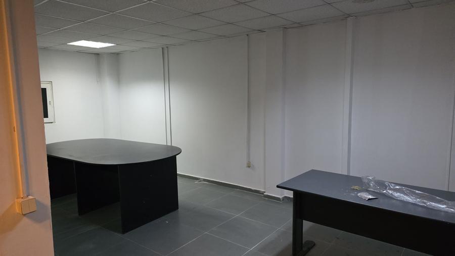 Spațiu comercial, de 18 mp, în Central