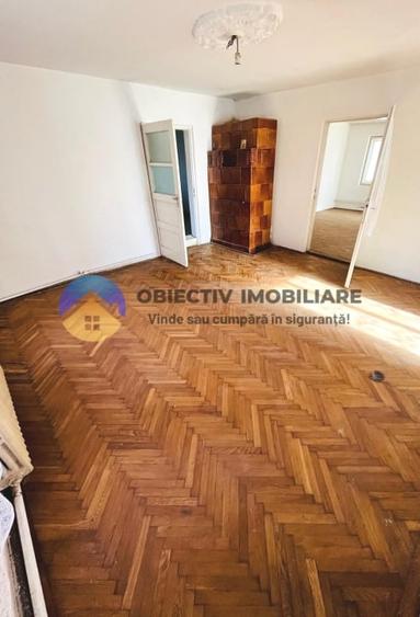 Casă cu 5 camere cu Canalizare în Ciritei