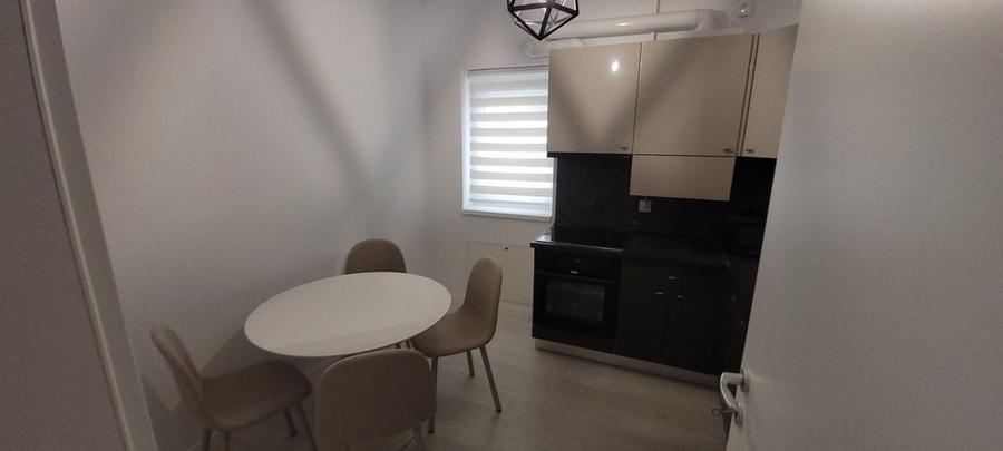 Apartament cu 2 camere decomandat în Vest