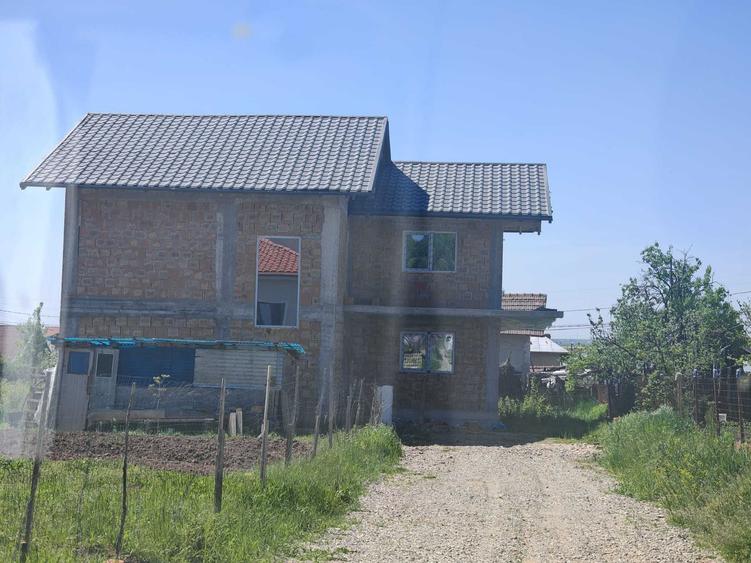 Ploiesti,Cocosesti,Casa la rosu, P+E, 190 mp, teren 500 mp,zona selecta. - 7