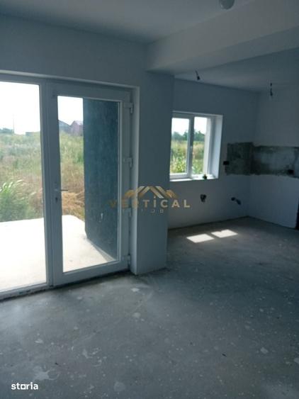 Casă cu 3 camere cu Teren 383 Mp în Vidra
