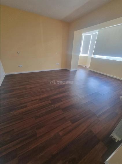 Apartament 5 camere cu scara interioara tip penthouse -doua etaje - 4