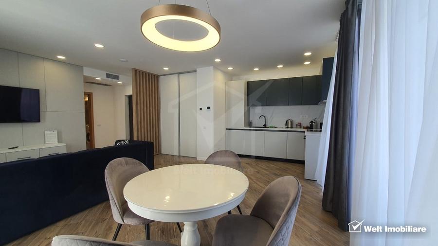 Apartament cu 2 camere semidecomandat, mobilat în Central
