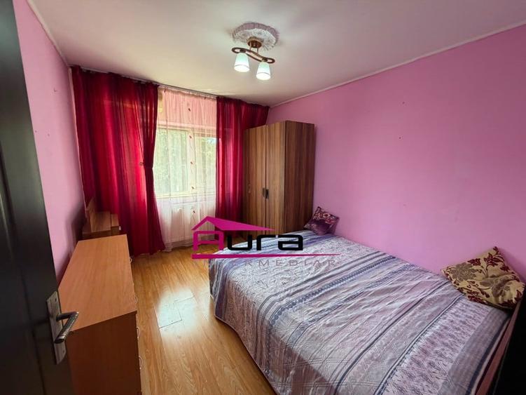 Apartament cu 3 camere decomandat în E3