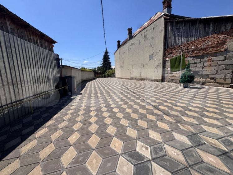 Casă cu 3 camere cu Teren 678 Mp în Valea
